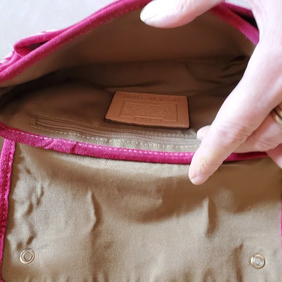 LIKE NEW RARE VINTAGE Coach Mini Field Crossbody Bag Purse - Picture 11 of 11